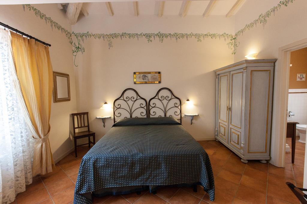 Hotel Locanda Degli Artisti Borgo San Lorenzo Szoba fotó