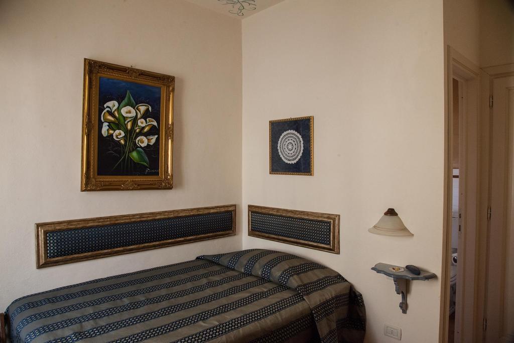 Hotel Locanda Degli Artisti Borgo San Lorenzo Szoba fotó