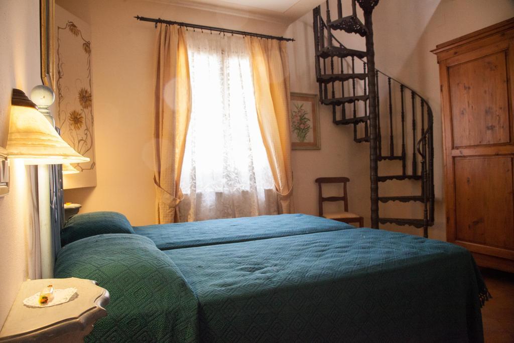 Hotel Locanda Degli Artisti Borgo San Lorenzo Szoba fotó