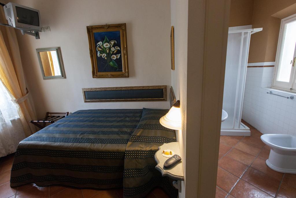 Hotel Locanda Degli Artisti Borgo San Lorenzo Szoba fotó